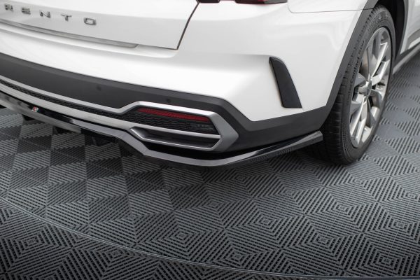 Kia Sorento Mk4 - Difusor traseiro | KI-SO-4-RD1G+RD2G | Produto Maxton Design distribuído por Unicartuning. Kia Sorento Mk4 - Difusor traseiro | KI-SO-4-RD1G+RD2G | Produto Maxton Design distribuído por Unicartuning.