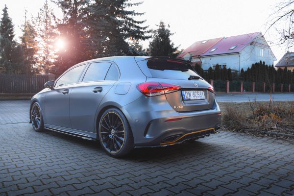 Mercedes-Benz A35 AMG / AMG-line W177 - Difusor traseiro | ME-A-177-AMGLINE-RD1G+RD2G | Produto Maxton Design distribuído por Unicartuning. Mercedes-Benz A35 AMG / AMG-line W177 - Difusor traseiro | ME-A-177-AMGLINE-RD1G+RD2G | Produto Maxton Design distribuído por Unicartuning.