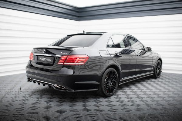 Mercedes-Benz E W212 (facelift) - Difusor traseiro | ME-E-212F-RD1G+RD2G | Produto Maxton Design distribuído por Unicartuning. Mercedes-Benz E W212 (facelift) - Difusor traseiro | ME-E-212F-RD1G+RD2G | Produto Maxton Design distribuído por Unicartuning.