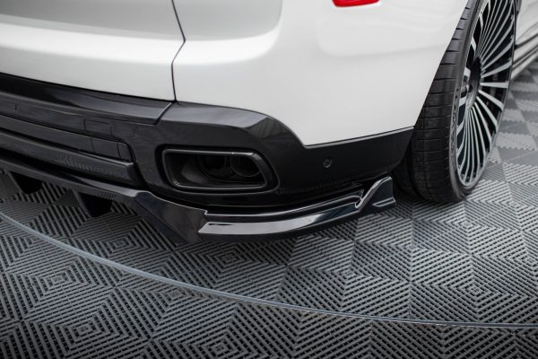 Rolls Royce Cullinan - Difusor traseiro | RR-CU-1-RD1G+RD2G | Produto Maxton Design distribuído por Unicartuning. Rolls Royce Cullinan - Difusor traseiro | RR-CU-1-RD1G+RD2G | Produto Maxton Design distribuído por Unicartuning.