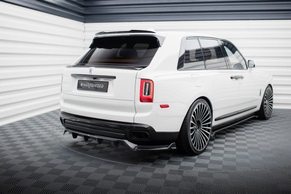 Rolls Royce Cullinan - Difusor traseiro | RR-CU-1-RD1G+RD2G | Produto Maxton Design distribuído por Unicartuning. Rolls Royce Cullinan - Difusor traseiro | RR-CU-1-RD1G+RD2G | Produto Maxton Design distribuído por Unicartuning.