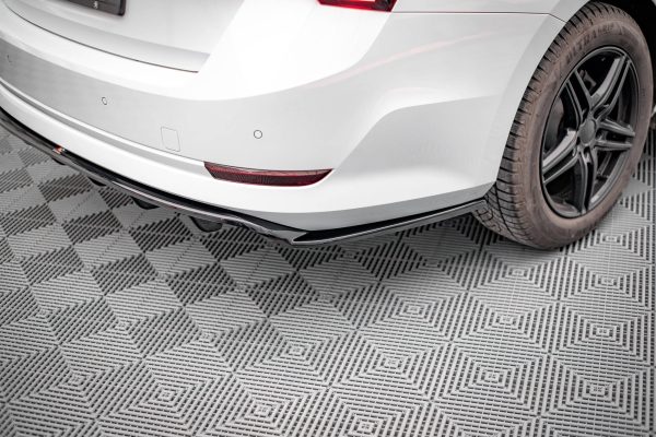 Skoda Octavia RS Mk4 - Difusor traseiro | SK-OC-4-RD2G+RD3G | Produto Maxton Design distribuído por Unicartuning.