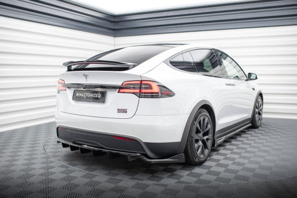 Tesla Model X Mk1 (facelift) - Difusor traseiro | TE-MODELX-1F-RD1G+RD2G | Produto Maxton Design distribuído por Unicartuning. Tesla Model X Mk1 (facelift) - Difusor traseiro | TE-MODELX-1F-RD1G+RD2G | Produto Maxton Design distribuído por Unicartuning.