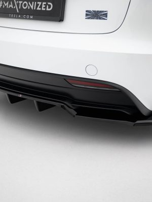 Tesla Model 3 Performance Mk1 (facelift) - Difusor traseiro V.1 | TE-MODEL3-1F-PFC-RD1G+RD3G | Produto Maxton Design distribuído por Unicartuning. Tesla Model 3 Performance Mk1 (facelift) - Difusor traseiro V.1 | TE-MODEL3-1F-PFC-RD1G+RD3G | Produto Maxton Design distribuído por Unicartuning.