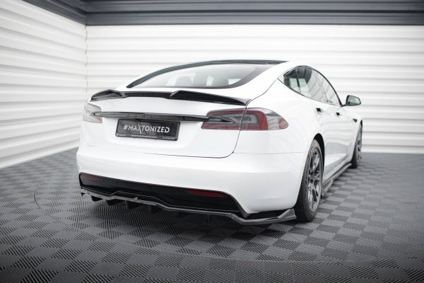 Tesla Model S Plaid Mk1 (facelift) - Difusor traseiro V.1 | TE-MODELS-1F2-PL-RD1G+RD3G | Produto Maxton Design distribuído por Unicartuning. Tesla Model S Plaid Mk1 (facelift) - Difusor traseiro V.1 | TE-MODELS-1F2-PL-RD1G+RD3G | Produto Maxton Design distribuído por Unicartuning.