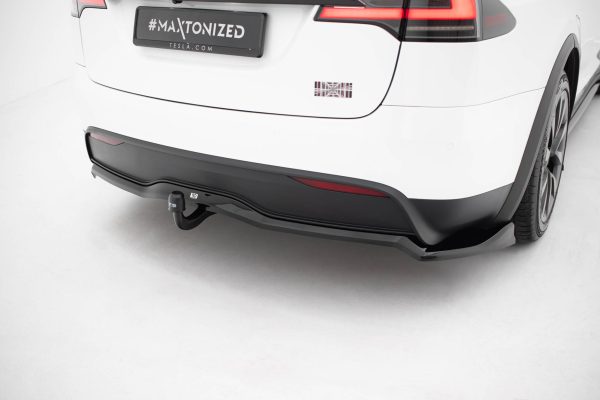 Tesla Model X Mk1 (facelift) - Difusor traseiro V.2 | TE-MODELX-1F-RD3G+RD4G | Produto Maxton Design distribuído por Unicartuning. Tesla Model X Mk1 (facelift) - Difusor traseiro V.2 | TE-MODELX-1F-RD3G+RD4G | Produto Maxton Design distribuído por Unicartuning.