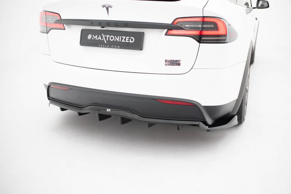 Tesla Model X Mk1 (facelift) - Difusor traseiro V.2 | TE-MODELX-1F-RD3G+RD4G | Produto Maxton Design distribuído por Unicartuning. Tesla Model X Mk1 (facelift) - Difusor traseiro V.2 | TE-MODELX-1F-RD3G+RD4G | Produto Maxton Design distribuído por Unicartuning.