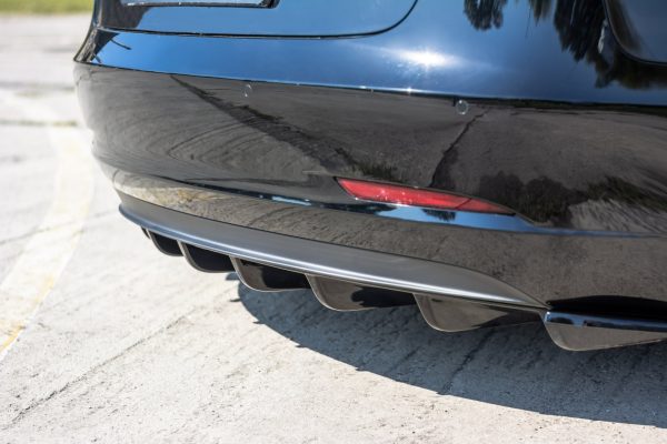 Tesla Model 3 - Difusor | TE-MODEL3-1-RS1G | Produto Maxton Design distribuído por Unicartuning. Tesla Model 3 - Difusor | TE-MODEL3-1-RS1G | Produto Maxton Design distribuído por Unicartuning.