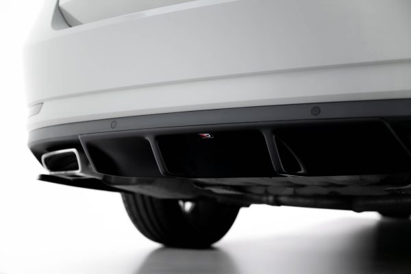 Skoda Superb Liftback / Combi Mk3 - Difusor V.1 | SK-SU-3-RS1G | Produto Maxton Design distribuído por Unicartuning. Skoda Superb Liftback / Combi Mk3 - Difusor V.1 | SK-SU-3-RS1G | Produto Maxton Design distribuído por Unicartuning.