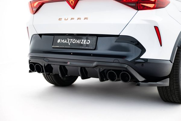 Cupra Formentor Mk1 - Difusor V.3 + imitação saídas de escape | CU-FO-1-RS3G+RS3RG+BLACK | Produto Maxton Design distribuído por Unicartuning.