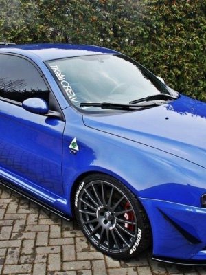 Alfa Romeo 147 GTA - Lâminas para embaladeiras | AL-147-1-GTA-SD1G | Produto Maxton Design distribuído por Unicartuning. Alfa Romeo 147 GTA - Lâminas para embaladeiras | AL-147-1-GTA-SD1G | Produto Maxton Design distribuído por Unicartuning.