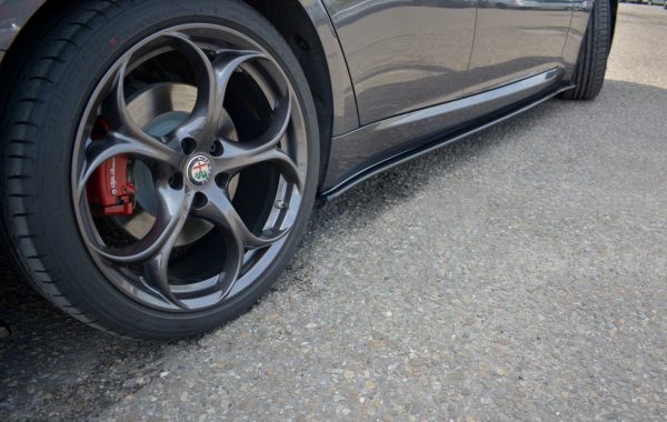 Alfa Romeo Giulia Veloce - Lâminas para embaladeiras | AL-GI-1-VEL-SD1G | Produto Maxton Design distribuído por Unicartuning.
