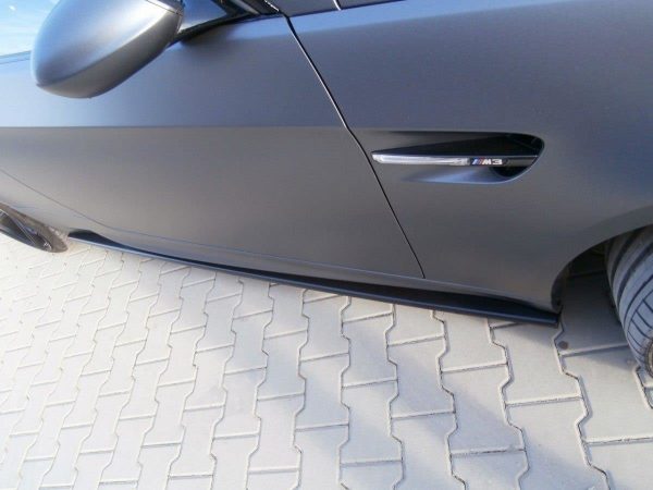 BMW M3 E92 - Lâminas para embaladeiras | BM-3-92-M-SD1G | Produto Maxton Design distribuído por Unicartuning. BMW M3 E92 - Lâminas para embaladeiras | BM-3-92-M-SD1G | Produto Maxton Design distribuído por Unicartuning.
