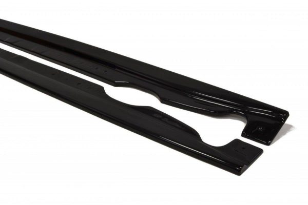 BMW M3 E92 - Lâminas para embaladeiras | BM-3-92-M-SD1G | Produto Maxton Design distribuído por Unicartuning. BMW M3 E92 - Lâminas para embaladeiras | BM-3-92-M-SD1G | Produto Maxton Design distribuído por Unicartuning.