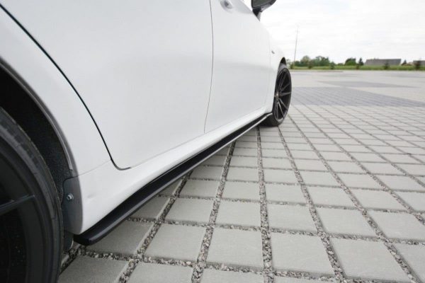 Lexus is Mk3/ Mk3 (facelift) - Lâminas para embaladeiras | LE-IS-2-SD1G | Produto Maxton Design distribuído por Unicartuning. Lexus is Mk3/ Mk3 (facelift) - Lâminas para embaladeiras | LE-IS-2-SD1G | Produto Maxton Design distribuído por Unicartuning.