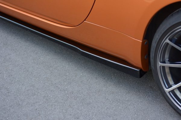Nissan 370z - Lâminas para embaladeiras | NI-350-SD1G | Produto Maxton Design distribuído por Unicartuning. Nissan 370z - Lâminas para embaladeiras | NI-350-SD1G | Produto Maxton Design distribuído por Unicartuning.