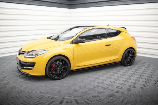Renault Megane Hatchback Mk4 - Lâminas para embaladeiras | RE-ME-3-RS-SD1G | Produto Maxton Design distribuído por Unicartuning. Renault Megane Hatchback Mk4 - Lâminas para embaladeiras | RE-ME-3-RS-SD1G | Produto Maxton Design distribuído por Unicartuning.