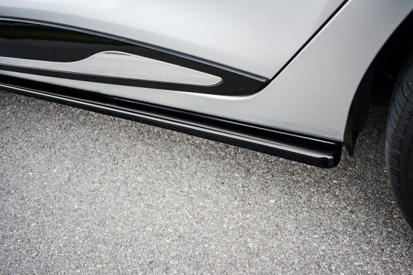 Renault Clio Mk5 - Lâminas para embaladeiras | RE-CL-4-SD1G | Produto Maxton Design distribuído por Unicartuning.