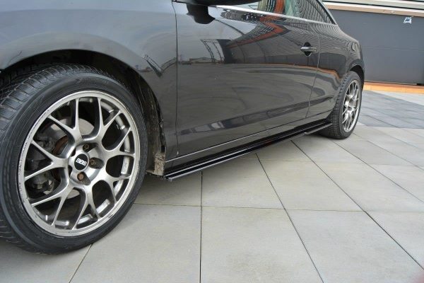 Renault Laguna Hatchback GT Mk3 - Lâminas para embaladeiras | RE-LA-3-C-SD1G | Produto Maxton Design distribuído por Unicartuning. Renault Laguna Hatchback GT Mk3 - Lâminas para embaladeiras | RE-LA-3-C-SD1G | Produto Maxton Design distribuído por Unicartuning.