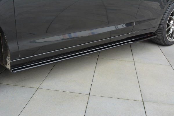 Renault Laguna Hatchback GT Mk3 - Lâminas para embaladeiras | RE-LA-3-C-SD1G | Produto Maxton Design distribuído por Unicartuning. Renault Laguna Hatchback GT Mk3 - Lâminas para embaladeiras | RE-LA-3-C-SD1G | Produto Maxton Design distribuído por Unicartuning.