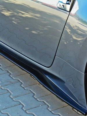 Nissan 370z Nismo (facelift) - Lâminas para Embaladeiras V.1 | NI-370-SD1G | Produto Maxton Design distribuído por Unicartuning.