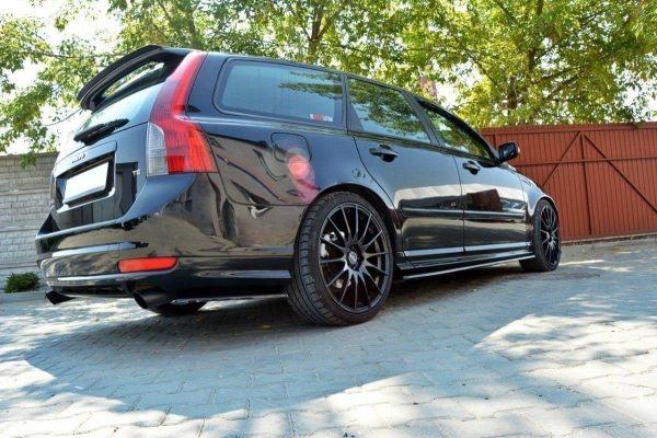 Volvo V60 Polestar (facelift) - Lâminas para embaladeiras | VO-V50F-RDESIGN-SD1G | Produto Maxton Design distribuído por Unicartuning. Volvo V60 Polestar (facelift) - Lâminas para embaladeiras | VO-V50F-RDESIGN-SD1G | Produto Maxton Design distribuído por Unicartuning.