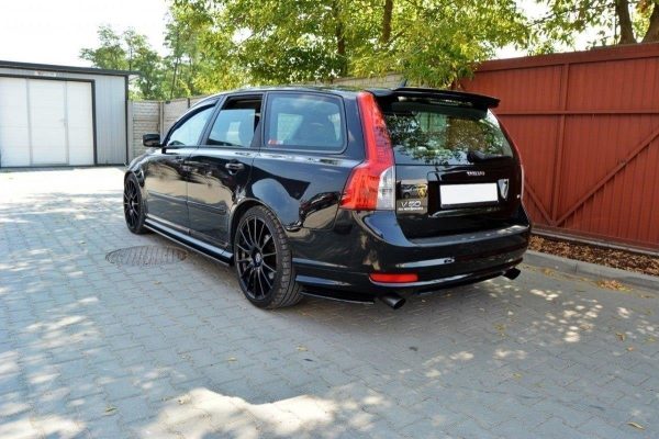 Volvo V60 Polestar (facelift) - Lâminas para embaladeiras | VO-V50F-RDESIGN-SD1G | Produto Maxton Design distribuído por Unicartuning. Volvo V60 Polestar (facelift) - Lâminas para embaladeiras | VO-V50F-RDESIGN-SD1G | Produto Maxton Design distribuído por Unicartuning.