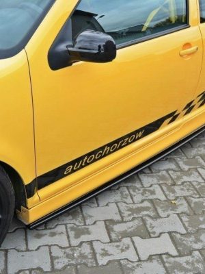 Golf 4 - Lâminas para embaladeiras | VW-GO-4-R32-SD1G | Produto Maxton Design distribuído por Unicartuning. Golf 4 - Lâminas para embaladeiras | VW-GO-4-R32-SD1G | Produto Maxton Design distribuído por Unicartuning.