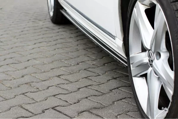 Volkswagen Passat R-line B7 Variant - Lâminas para embaladeiras | VW-PA-B7-RLINE-SD1G | Produto Maxton Design distribuído por Unicartuning. Volkswagen Passat R-line B7 Variant - Lâminas para embaladeiras | VW-PA-B7-RLINE-SD1G | Produto Maxton Design distribuído por Unicartuning.