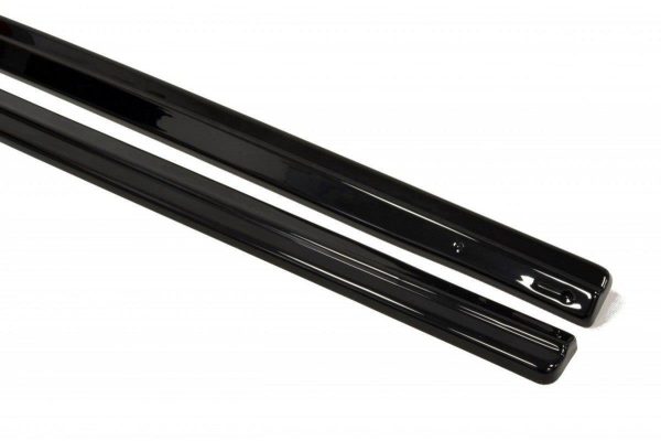 Volkswagen Polo GTI / R-line Mk5 - Lâminas para embaladeiras | VW-PO-5F-GTI-SD1G | Produto Maxton Design distribuído por Unicartuning. Volkswagen Polo GTI / R-line Mk5 - Lâminas para embaladeiras | VW-PO-5F-GTI-SD1G | Produto Maxton Design distribuído por Unicartuning.