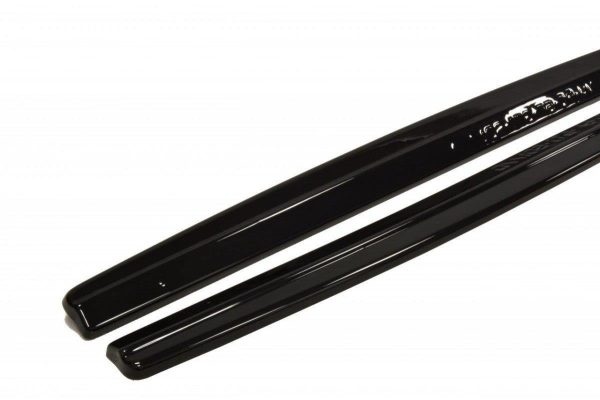 Volkswagen Polo GTI / R-line Mk5 - Lâminas para embaladeiras | VW-PO-5F-GTI-SD1G | Produto Maxton Design distribuído por Unicartuning. Volkswagen Polo GTI / R-line Mk5 - Lâminas para embaladeiras | VW-PO-5F-GTI-SD1G | Produto Maxton Design distribuído por Unicartuning.