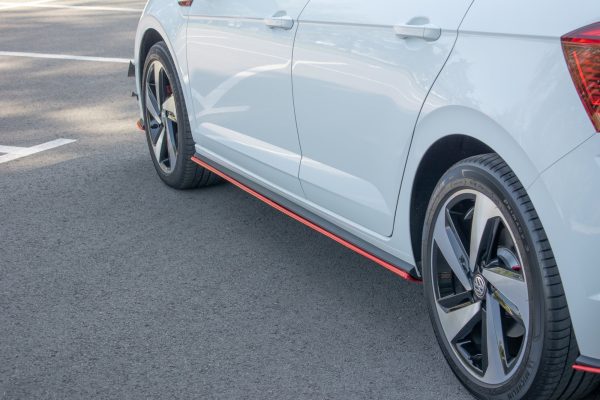 Volkswagen Scirocco Standard - Lâminas para embaladeiras | VW-PO-6-GTI-SD1RED | Produto Maxton Design distribuído por Unicartuning. Volkswagen Scirocco Standard - Lâminas para embaladeiras | VW-PO-6-GTI-SD1RED | Produto Maxton Design distribuído por Unicartuning.