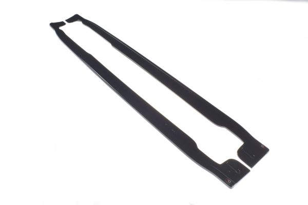 Volvo V40 - Lâminas para embaladeiras | VO-V40-2-RDESIGN-SD1G | Produto Maxton Design distribuído por Unicartuning.