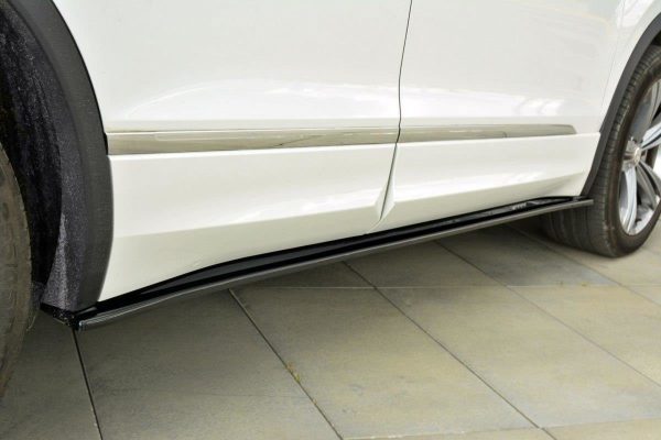 Volkswagen Tiguan Mk2 - Lâminas para embaladeiras | VW-TI-2-RLINE-SD1G | Produto Maxton Design distribuído por Unicartuning. Volkswagen Tiguan Mk2 - Lâminas para embaladeiras | VW-TI-2-RLINE-SD1G | Produto Maxton Design distribuído por Unicartuning.