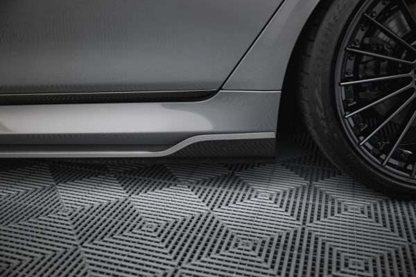 BMW M2 F87 / 2 / 2 Pack M F22 - Splitters em carbono | CF-BM-7-11F-MPACK-SET | Produto Maxton Design distribuído por Unicartuning. BMW M2 F87 / 2 / 2 Pack M F22 - Splitters em carbono | CF-BM-7-11F-MPACK-SET | Produto Maxton Design distribuído por Unicartuning.
