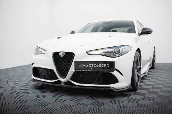 Alfa Romeo Giulia Quadrifoglio - Kit Lâminas | AL-GI-1-QV-SET | Produto Maxton Design distribuído por Unicartuning. Alfa Romeo Giulia Quadrifoglio - Kit Lâminas | AL-GI-1-QV-SET | Produto Maxton Design distribuído por Unicartuning.