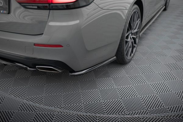 BMW 5 Touring G31 - Kit Lâminas | BM-5-G31F-SET | Produto Maxton Design distribuído por Unicartuning. BMW 5 Touring G31 - Kit Lâminas | BM-5-G31F-SET | Produto Maxton Design distribuído por Unicartuning.