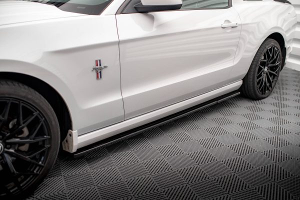 Ford Mustang Mk6 - Kit Lâminas | FO-MU-5-SET | Produto Maxton Design distribuído por Unicartuning. Ford Mustang Mk6 - Kit Lâminas | FO-MU-5-SET | Produto Maxton Design distribuído por Unicartuning.