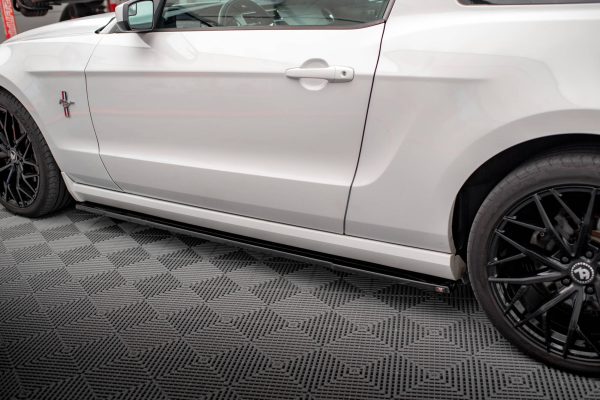 Ford Mustang Mk6 - Kit Lâminas | FO-MU-5-SET | Produto Maxton Design distribuído por Unicartuning. Ford Mustang Mk6 - Kit Lâminas | FO-MU-5-SET | Produto Maxton Design distribuído por Unicartuning.