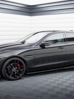Jaguar Xe R-Sport X760 - Kit Lâminas | JA-XE-1F-SET | Produto Maxton Design distribuído por Unicartuning. Jaguar Xe R-Sport X760 - Kit Lâminas | JA-XE-1F-SET | Produto Maxton Design distribuído por Unicartuning.