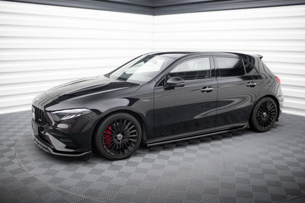 Mercedes-Benz A45 AMG W176 - Kit Lâminas | ME-A-177F-35-SET | Produto Maxton Design distribuído por Unicartuning. Mercedes-Benz A45 AMG W176 - Kit Lâminas | ME-A-177F-35-SET | Produto Maxton Design distribuído por Unicartuning.
