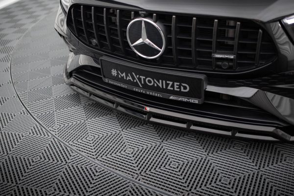 Mercedes-Benz A45 AMG W176 - Kit Lâminas | ME-A-177F-35-SET | Produto Maxton Design distribuído por Unicartuning. Mercedes-Benz A45 AMG W176 - Kit Lâminas | ME-A-177F-35-SET | Produto Maxton Design distribuído por Unicartuning.