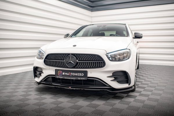 Mercedes-Benz E W213 - Kit Lâminas | ME-E-213F-AMGLINE-SET | Produto Maxton Design distribuído por Unicartuning. Mercedes-Benz E W213 - Kit Lâminas | ME-E-213F-AMGLINE-SET | Produto Maxton Design distribuído por Unicartuning.
