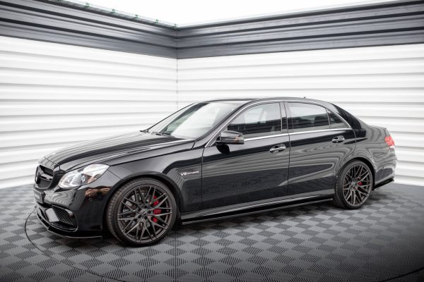 Mercedes-Benz - Benz E Coupé / Cabrio C207 (facelift) / A207 Facelit - Kit Lâminas | ME-E-212F-AMG-SET | Produto Maxton Design distribuído por Unicartuning. Mercedes-Benz - Benz E Coupé / Cabrio C207 (facelift) / A207 Facelit - Kit Lâminas | ME-E-212F-AMG-SET | Produto Maxton Design distribuído por Unicartuning.