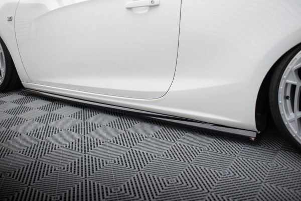 Opel Corsa E OPC / VXR - Kit Lâminas | OP-CA-1-SET | Produto Maxton Design distribuído por Unicartuning. Opel Corsa E OPC / VXR - Kit Lâminas | OP-CA-1-SET | Produto Maxton Design distribuído por Unicartuning.