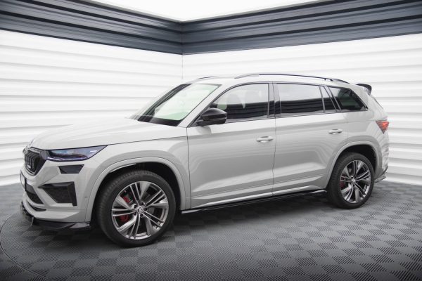 Skoda Kodiaq Mk1 (facelift) - Kit Lâminas | SK-KO-1F-RS-SET | Produto Maxton Design distribuído por Unicartuning. Skoda Kodiaq Mk1 (facelift) - Kit Lâminas | SK-KO-1F-RS-SET | Produto Maxton Design distribuído por Unicartuning.
