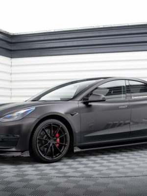 Tesla Model S Plaid Mk1 (facelift) - Kit Lâminas | TE-MODEL3-1-SET | Produto Maxton Design distribuído por Unicartuning. Tesla Model S Plaid Mk1 (facelift) - Kit Lâminas | TE-MODEL3-1-SET | Produto Maxton Design distribuído por Unicartuning.