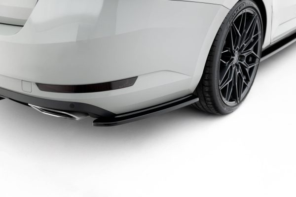 Skoda Superb Liftback Mk3 - Kit Lâminas V.1 | SK-SU-3-SET1 | Produto Maxton Design distribuído por Unicartuning.