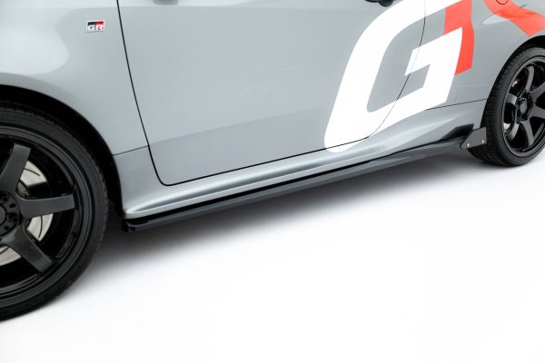 Toyota GR Yaris Mk4 - Kit Lâminas V.2 | TO-YA-4F-GR4-SET2 | Produto Maxton Design distribuído por Unicartuning. Toyota GR Yaris Mk4 - Kit Lâminas V.2 | TO-YA-4F-GR4-SET2 | Produto Maxton Design distribuído por Unicartuning.