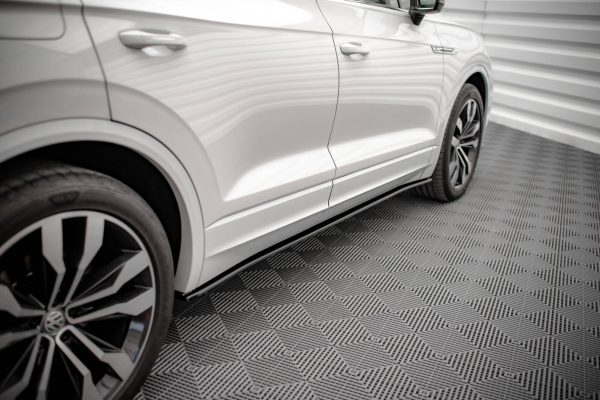Volkswagen Touareg R-line - Kit Lâminas | VW-TO-3-RLINE-SET | Produto Maxton Design distribuído por Unicartuning. Volkswagen Touareg R-line - Kit Lâminas | VW-TO-3-RLINE-SET | Produto Maxton Design distribuído por Unicartuning.